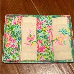 Lilly Pulitzer Cloth Napkins in Fruity Flamingo